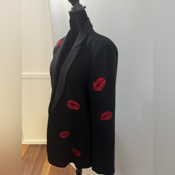 Cinq à Sept Black Blazer w/ Red Crystals Lip Print - Picture 3 of 5